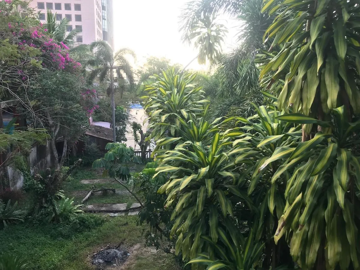 Гостевой дом Sunset Garden Inn Сиануквиль